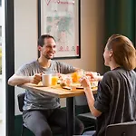 Adagio Centre 4*