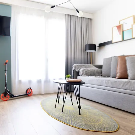 Adagio Centre 4*