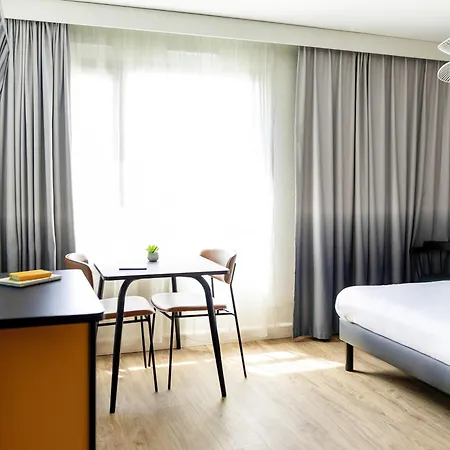 Adagio Centre 4* Άννεσι