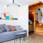 Adagio Centre 4*