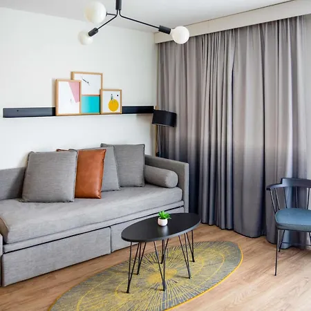 Adagio Centre 4*