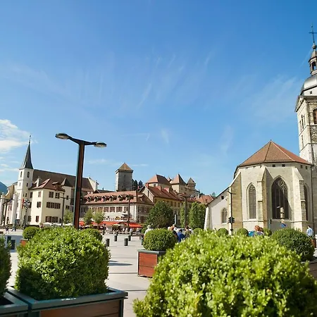 Adagio Centre Aparthotel