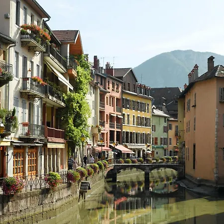 Adagio Centre Aparthotel Annecy
