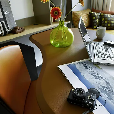 Adagio Centre Aparthotel 4*
